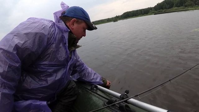 Тухляк. Сняли сеть. Трое на рыбалке. смотреть онлайн