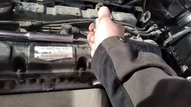 Течь масла из под датчика давления смотреть онлайн