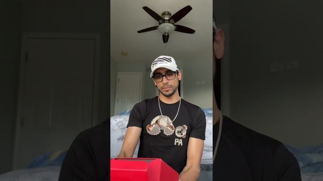 Clive Christian Crab Apple Blossom смотреть онлайн