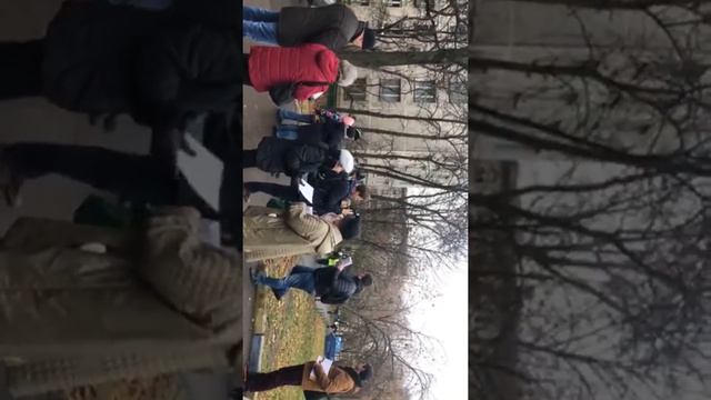 Встреча депутатов Зюзино с жителями 14-го квартала по теме реновации. 03.11.2018. смотреть онлайн