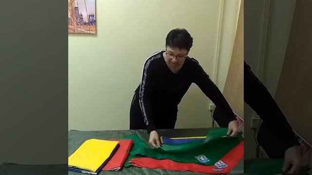 Для мероприятий. Галстуки-косынки и флаги под цвет. смотреть онлайн