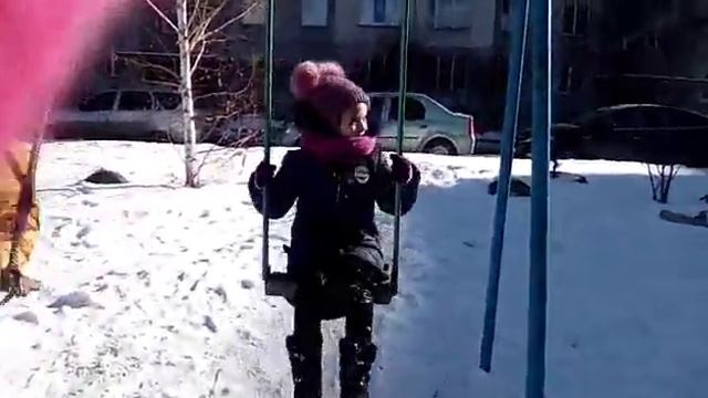 Я упала с качели