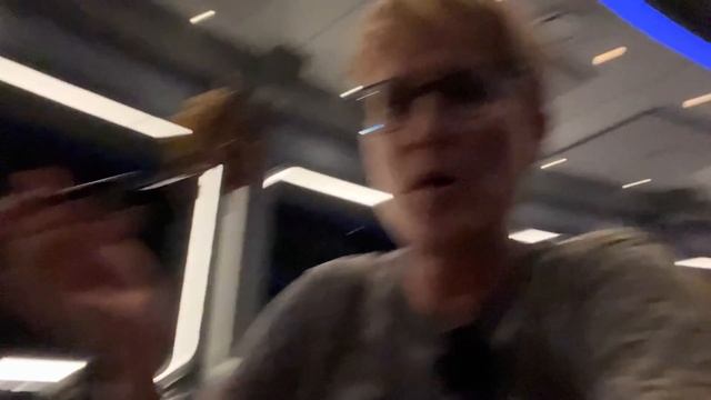 WDW Dining Review: Space 220 Restaurant Dinner | Walt Disney World смотреть онлайн