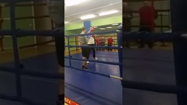 Чемпион мира по боксу Гоголев Андрей это удар в боксе помогал мне решить исход боя!! смотреть онлайн