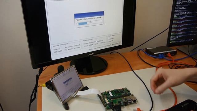Toradex Easy Installer Demonstration on Apalis iMX6 Module смотреть онлайн