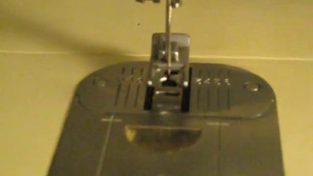 Singer sewing machine problem - how my machine functioned when broken смотреть онлайн