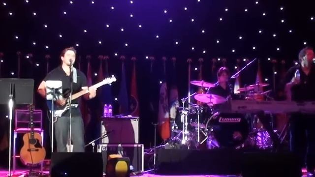 Chris Shutters-"Change The World" (Eric Clapton)-in concert with Nathan Osmond смотреть онлайн