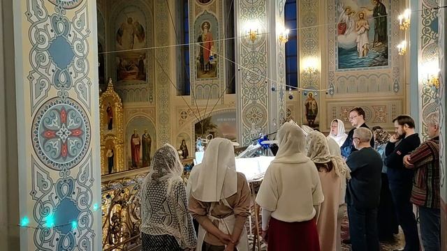 На «Бог Господь...» тропарь праздника, глас 4-й. Регент Екатерина Артюхова. смотреть онлайн