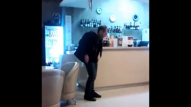 Актер Игорь Мишин бухой танцует смотреть онлайн