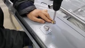 ВИДЕОИНСТРУКЦИЯ Установка ручки Скоба