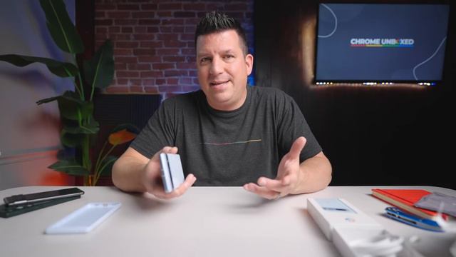 Pixel 7a: Unboxing Google's Latest Affordable Phone смотреть онлайн