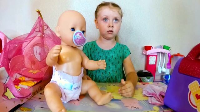 ♥ Кукла БЕБИ БОРН Эмили перегрелась на солнце! У БЕБИ БОН СОЛНЕЧНЫЙ УДАР Игра в Доктора с Куклой смотреть онлайн