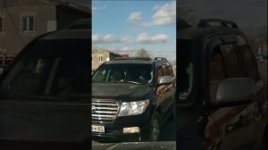 Из старого доброго... чуток обломали крузака с желанием объехать пробку.