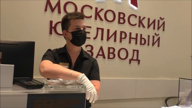 Солярис. Если снимаешь без разрешения в ювелирном магазине - автоматически готовишь ограбление. смотреть онлайн