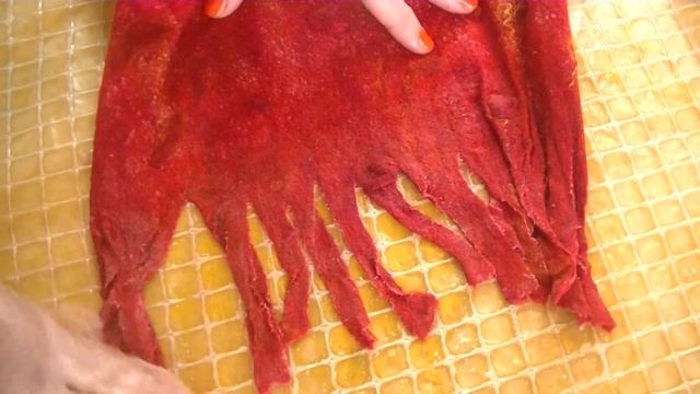 Продолжение темы маленьких марлевых шарфиков: делаем бахрому смотреть онлайн