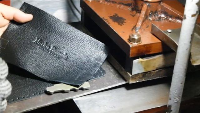 Ключница № 2. Делаем ключницы. Изготовление ключниц. Кожаные ключницы. Изделия из кожи. смотреть онлайн