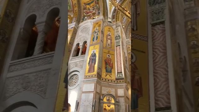 Храм Святого Саввы. Белград, Сербия смотреть онлайн