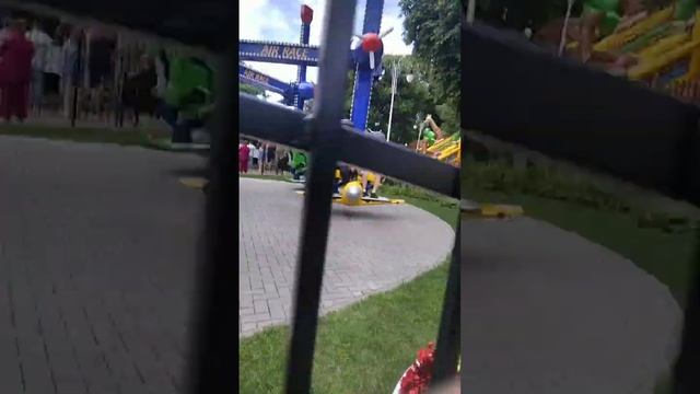 "Гомельский" парк аттракционов(очень весело) смотреть онлайн