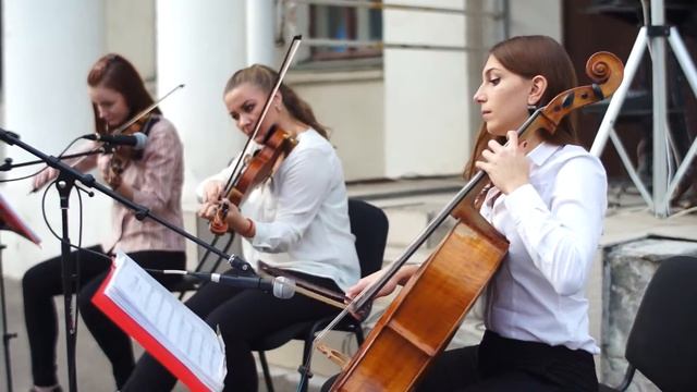 Барахолка - Музей Москвы - Скрипка и Виолончель - Утомленные солнцем - Танго смотреть онлайн