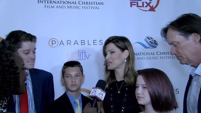 ICFF 2018 RED CARPET:  Kevin & Sam Sorbo With Family