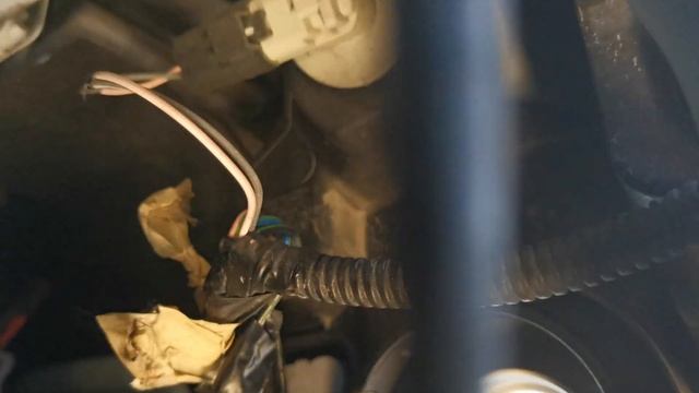 How to change light bulb H4 Dacia Dokker 2016-2021 смотреть онлайн