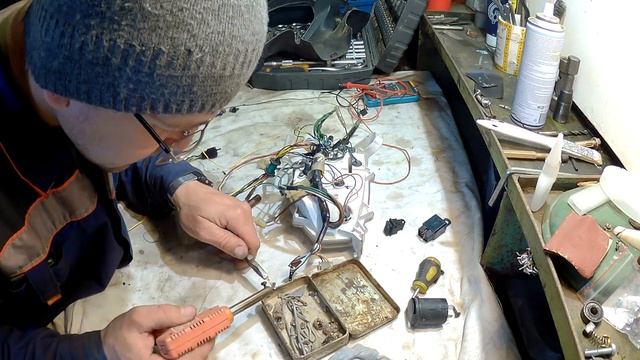 Honda Lead AF-48 - не крутит стартер смотреть онлайн