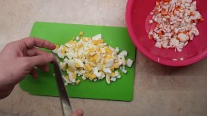 Салат с морской капустой. Как приготовить салат из морской капусты.