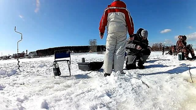 Блокбастер! За щеклеёй на Воложку. смотреть онлайн