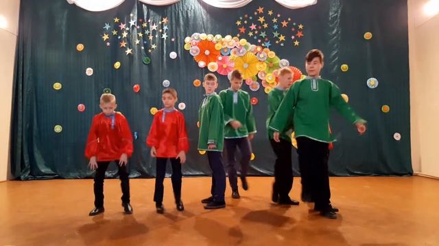 "Богатырская сила" в исполнении танцевального коллектива "Очарование" смотреть онлайн