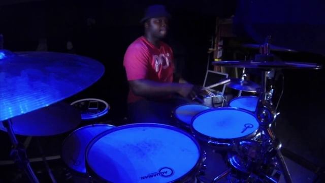 The Young Amerians Magic Of Christmas (Drum Cam) - Jeramy Lewis смотреть онлайн