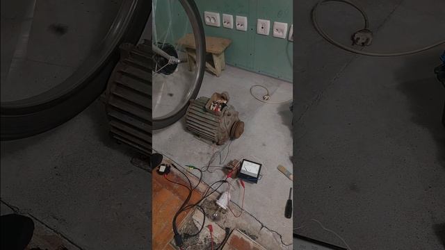 Самодельный генератор 220вольт из асинхронного мотора