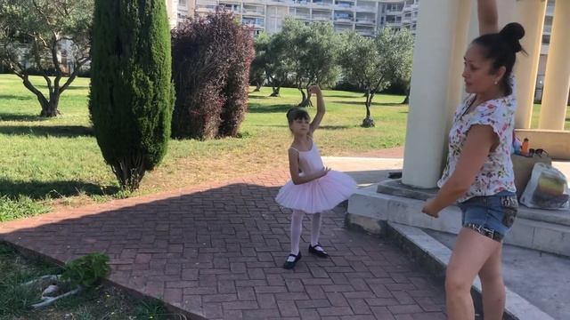 Танец на пуантах. Тренировка 24.07.2020 смотреть онлайн