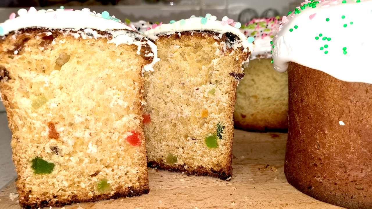 Шикарный и дорогой рецепт из пекарни. Пасхальный кулич с творогом. смотреть онлайн