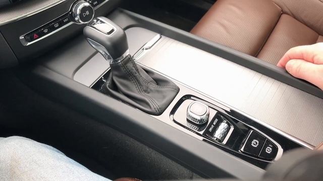 ОБЗОР VOLVO XC 60. 2018 смотреть онлайн