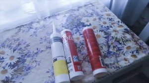 Клеем плитку на потолок прямо на побелку