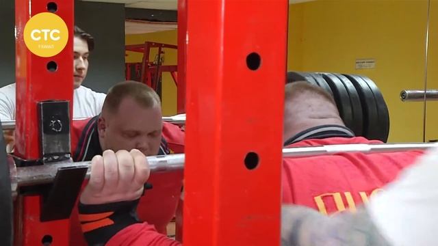 Тренировка пауэрлифтера смотреть онлайн