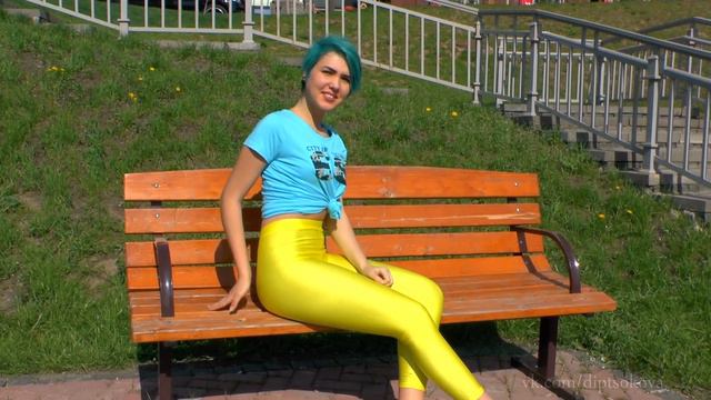 ELYA (YELLOW LEGGINGS)_SPX смотреть онлайн