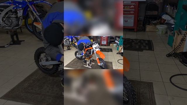 Замена поршня на ктм 50 см #motocross #enduro #мотосервис #moto смотреть онлайн