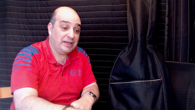 Want to know what's in my gig bag? -Essential items for a Bass Player смотреть онлайн