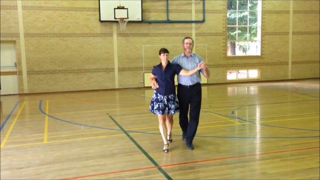 Queen of Hearts Rumba Sequence Dance смотреть онлайн