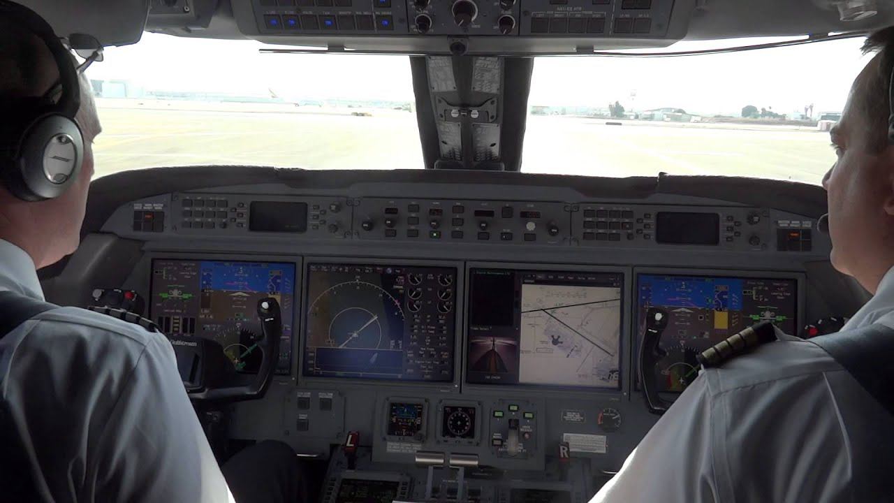 Gulfstream G450 Landing At Ben Gurion, Israel