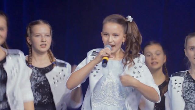 Сосновская Ангелина "На ладонях снег" смотреть онлайн