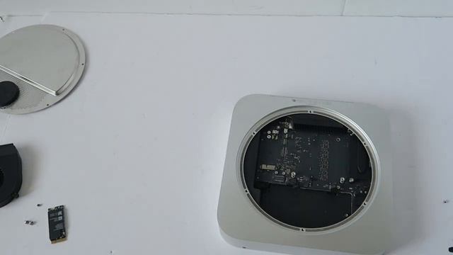 Apple Mac Mini Teardown