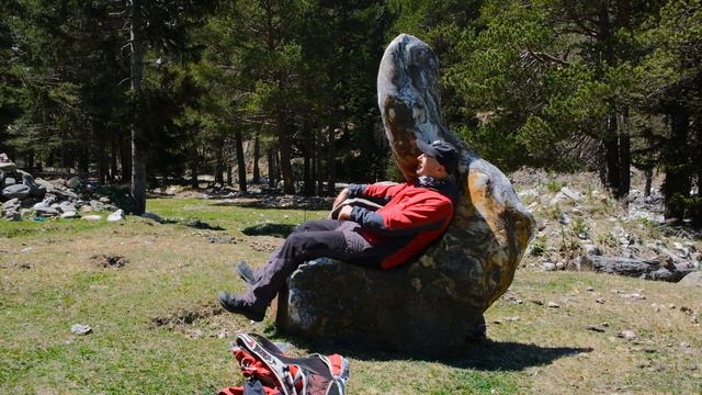 Гондарай , май в окружении гор смотреть онлайн