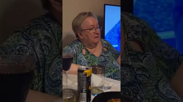 Сюрприз, если стало грустно😂 смотреть онлайн