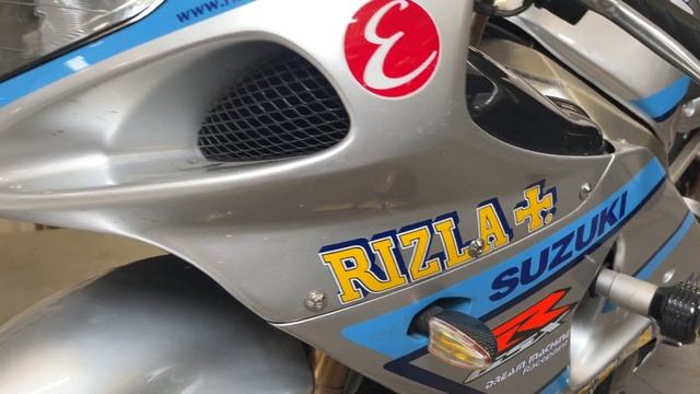 SUZUKI GSXR 1000 K1. 2002. 23K. NICE CONDITION. CAT D FULLY REPAIRED IN 2005. £1999 смотреть онлайн