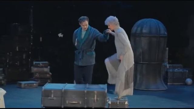 Спектакль "Возьмите зонт, мадам Готье!" смотреть онлайн