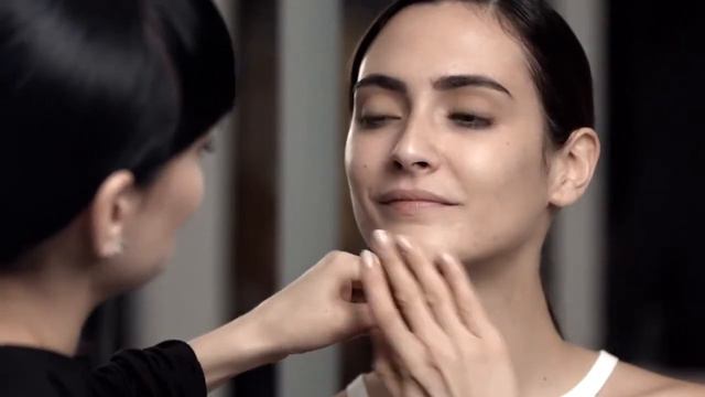 Сияющее лицо весь день! смотреть онлайн