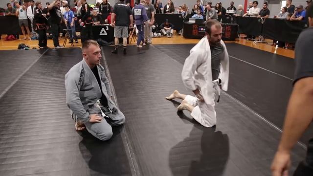 Clay Hayes first jiu jitsu match - submission only tournament смотреть онлайн