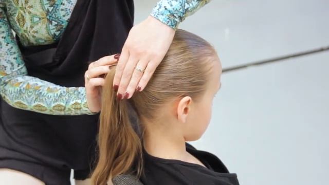 как сделать прическу для танцев пучок Petipadance